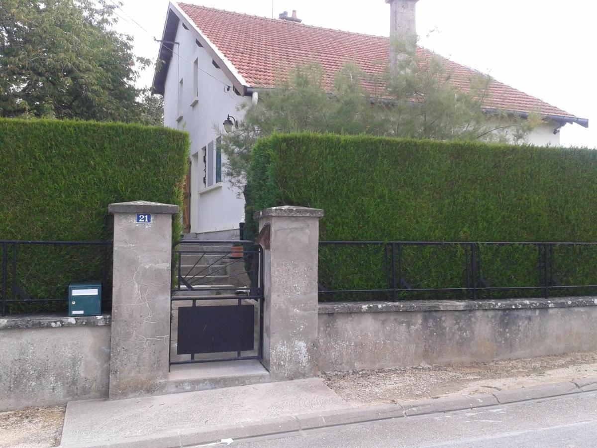 Chez Christian Et Isa Lägenhet Haudainville Exteriör bild
